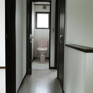 1.2階トイレも洗浄脱臭便器は標準装備