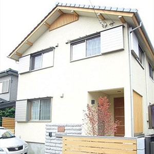 ナチュラルな雰囲気の外観に仕上がりました