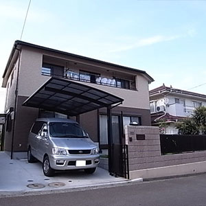 町並みに調和した家