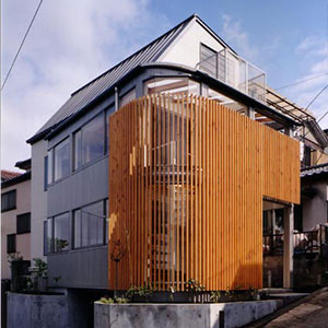 狭小地に建つ子育て住宅