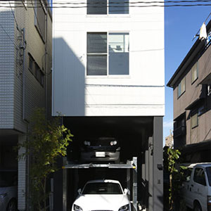 施工事例写真：狭小2台駐車の家