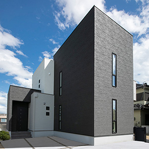 施工事例写真：BLACK&WHITEの美しい家