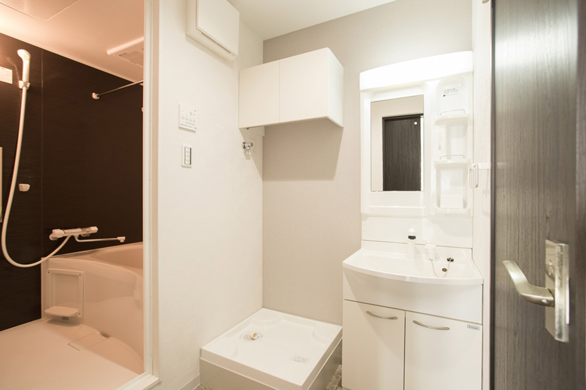  ［浴室］全室バス・トイレ別！一般的なワンルームより大きめのお風呂は、ゆったりくつろげます。