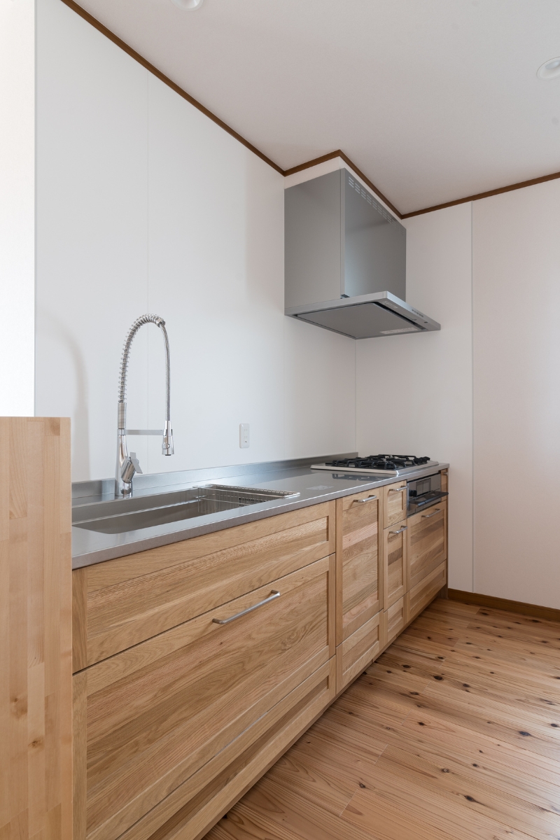 キッチンはＷＯＯＤＯＮＥ製