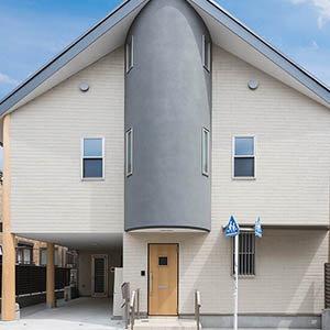 都心の低層住宅地に建つ賃貸併用住宅