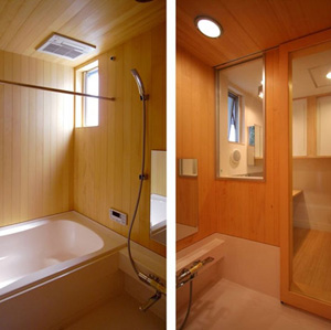 檜貼りの浴室 框戸も檜造り