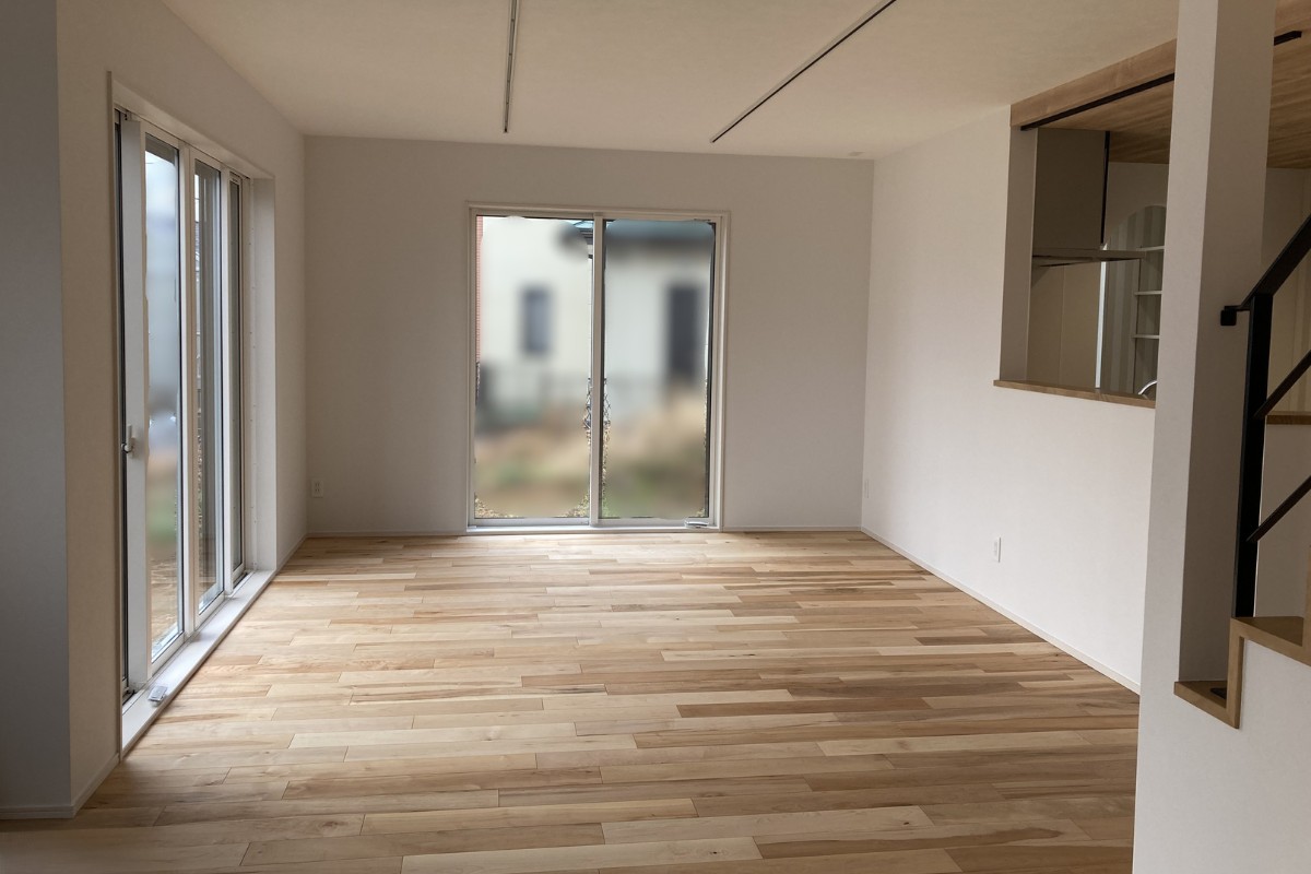 木のぬくもりを感じるシンプルな間取りのダイニング