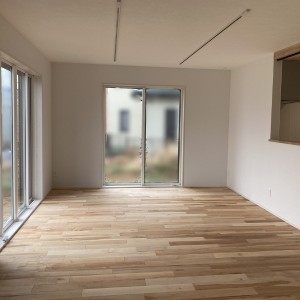 木のぬくもりを感じるシンプルな間取りのダイニング