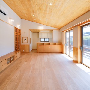 中野区で平屋で暮らす自然素材の木の家
