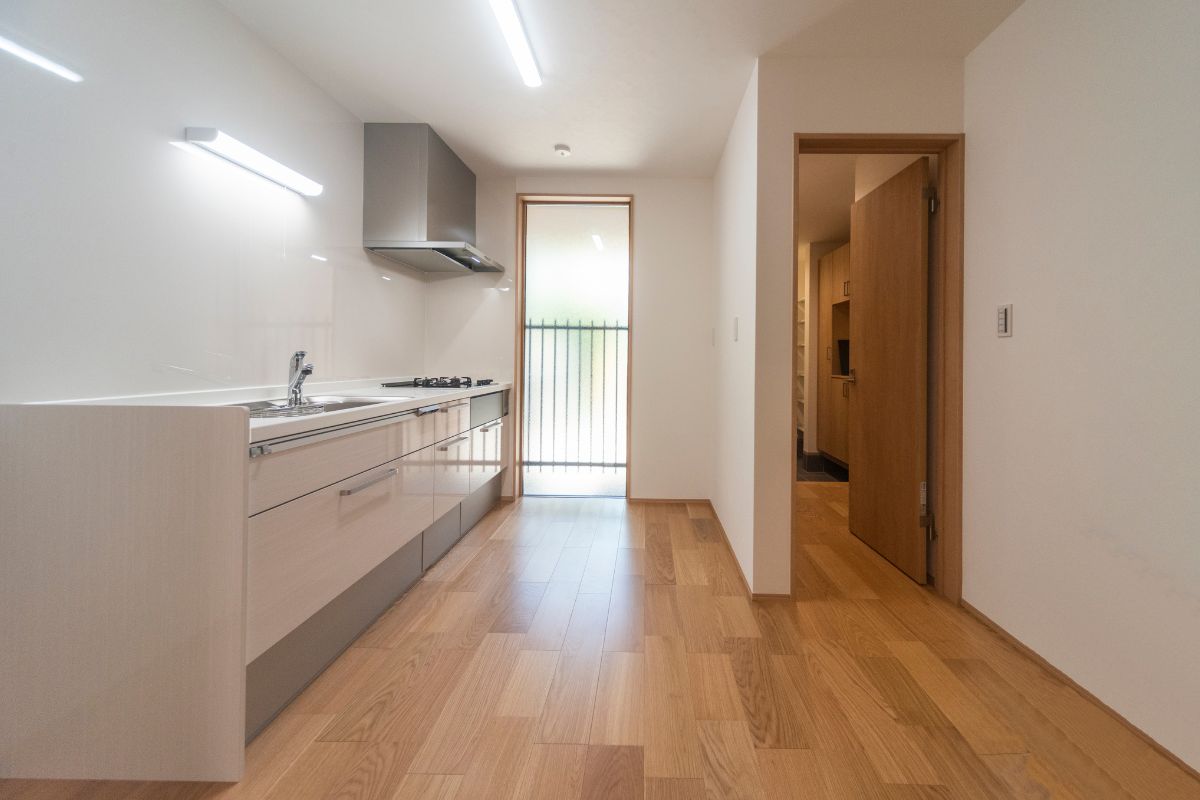 １階はお母さまの住居はワンルームで広々