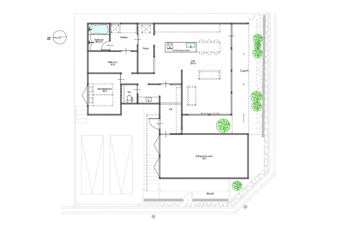 中庭とゴルフ練習室を備えた、平屋ならではの贅沢なワンフロア設計