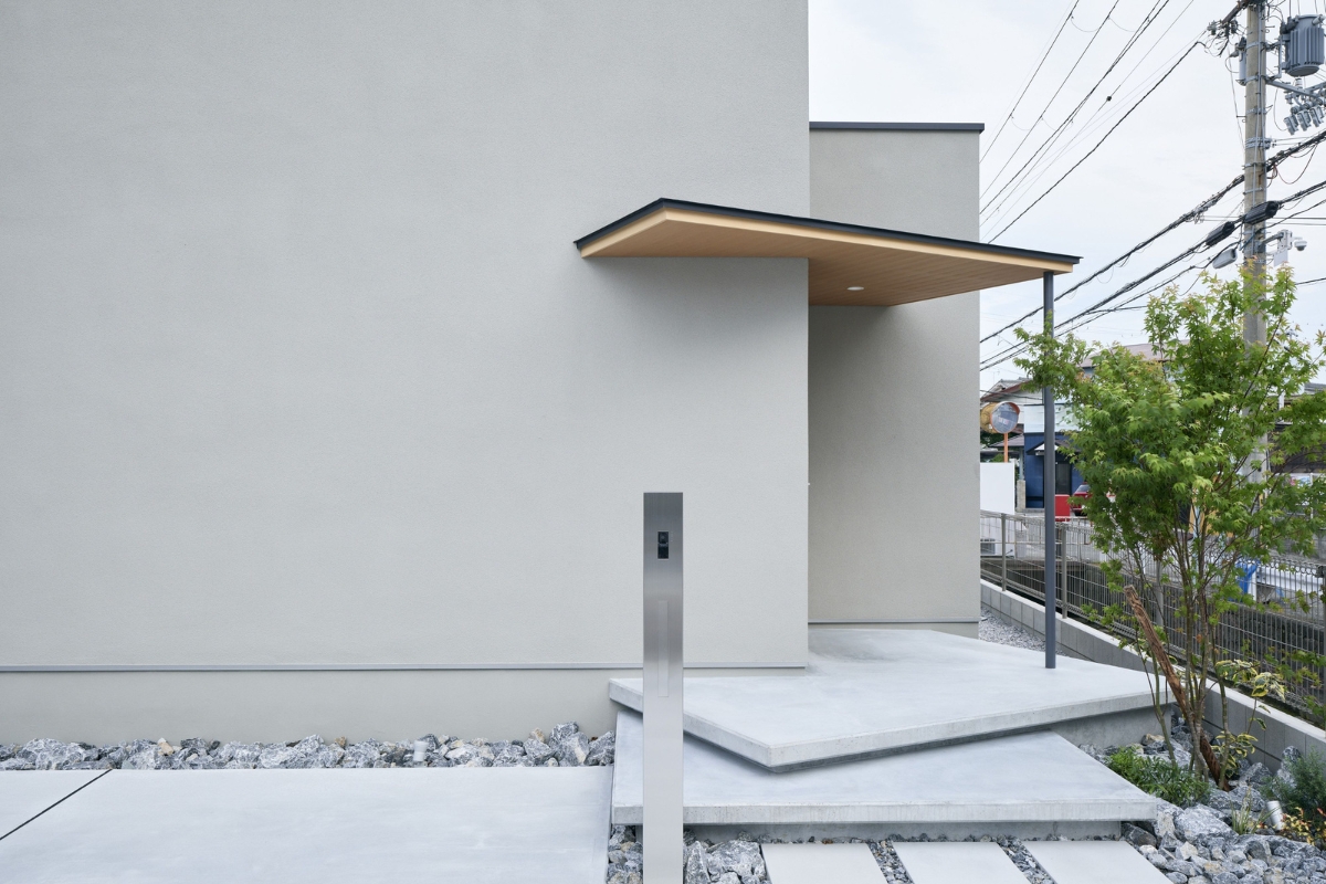 外観（自然光）