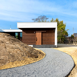 風景も一緒につくった３世帯平屋