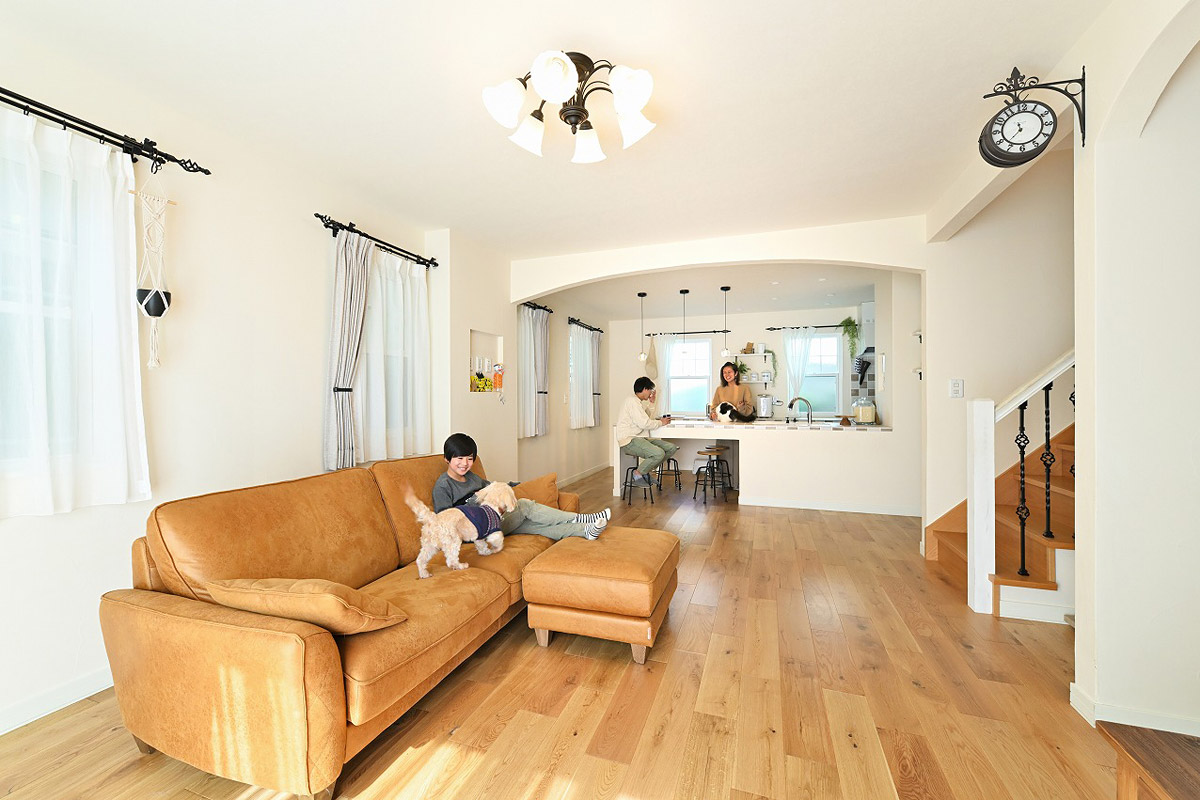 【LDK:事例写真一覧】家族もペットも団らんのオシャレなLDK