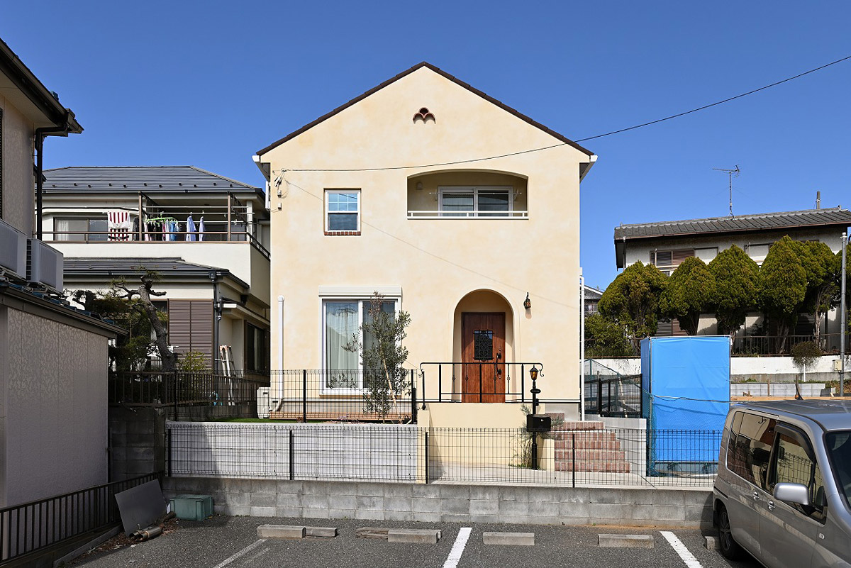 【クレアドール】アンティーク＆ナチュラルなネイルサロンと愛猫家住宅