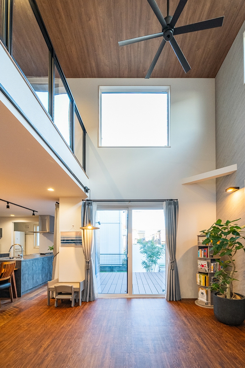 吹抜のあるリビング