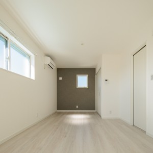 南恵比寿に立つ白亜の木造3階建て賃貸住宅