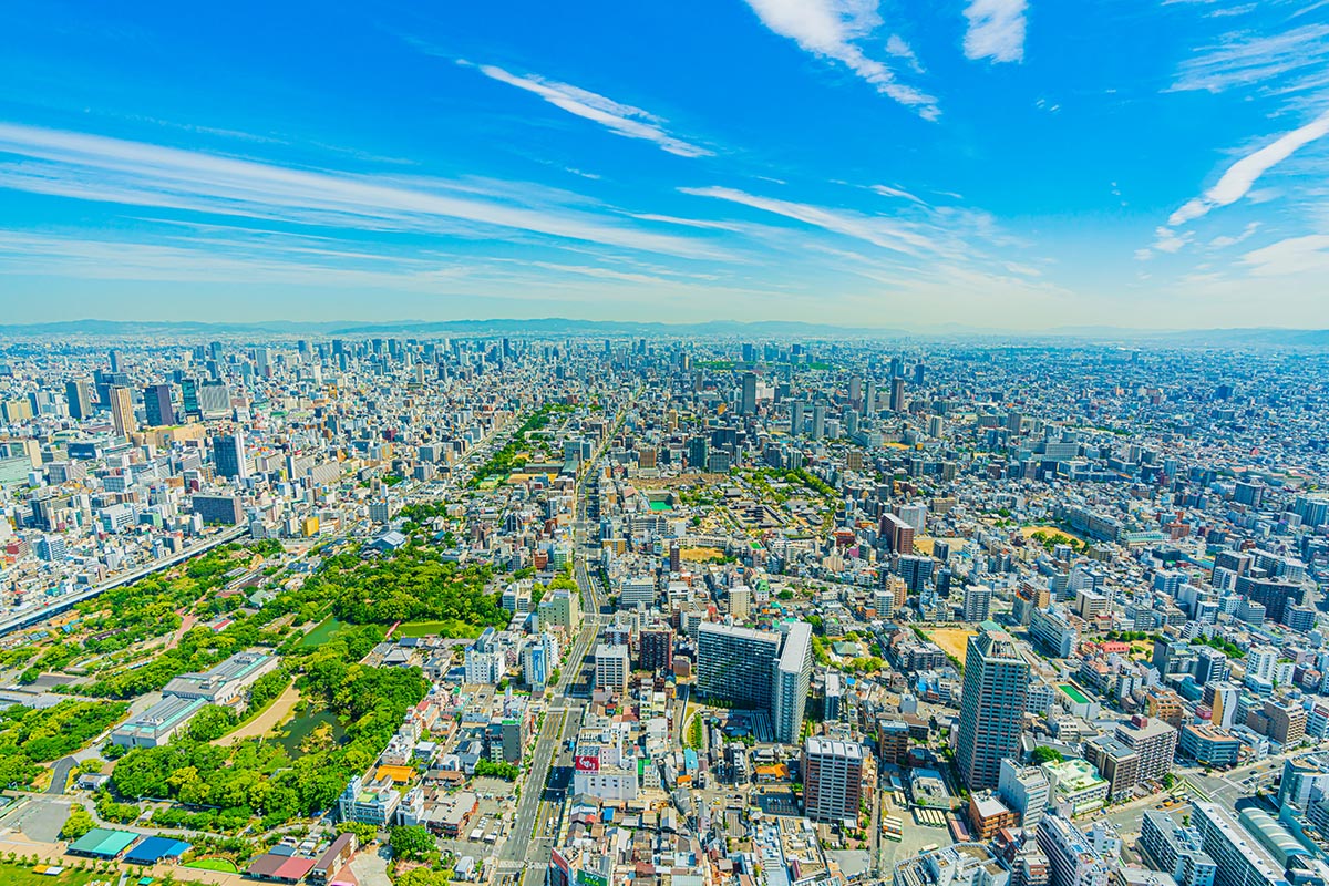 大阪　都市景観　あべのハルカスから北方向　