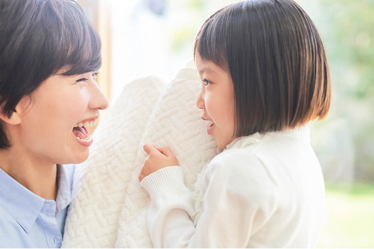 満足笑顔の家族