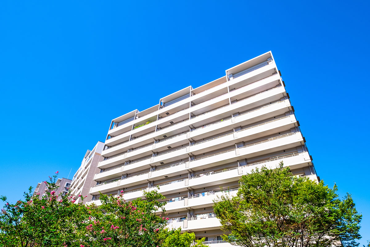 外観改修済みの高層マンション