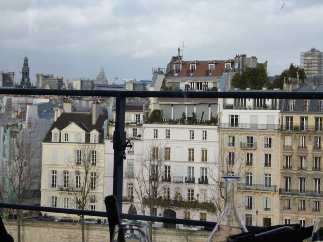 欧州の家々、パリ市内