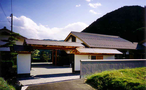 後の世に継承できる堂々とした家を求める（岐阜N邸）（天野　彰）