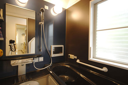 自然の温もりと明るさを感じるＬＤＫ　　築20年の戸建リノベーション