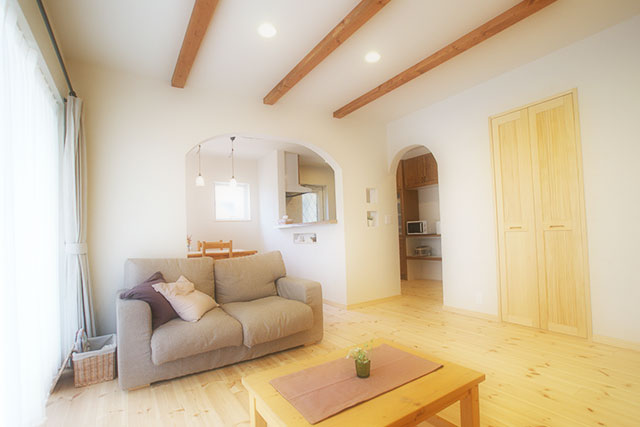 リノベーションには、必要最低限の修繕を安く済ませようと考える