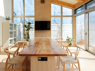 増築でご家族やゲストが集う空間