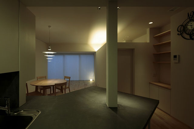 こんなキッチンでワインを飲みつつ料理なんていかがですか？