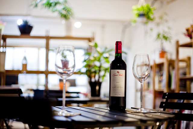 ワインが似合うオフィス ワインが似合うオフィス