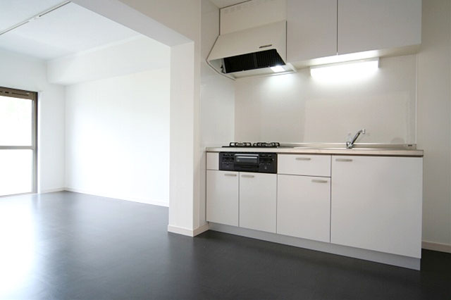 C室：シンプルな室内1