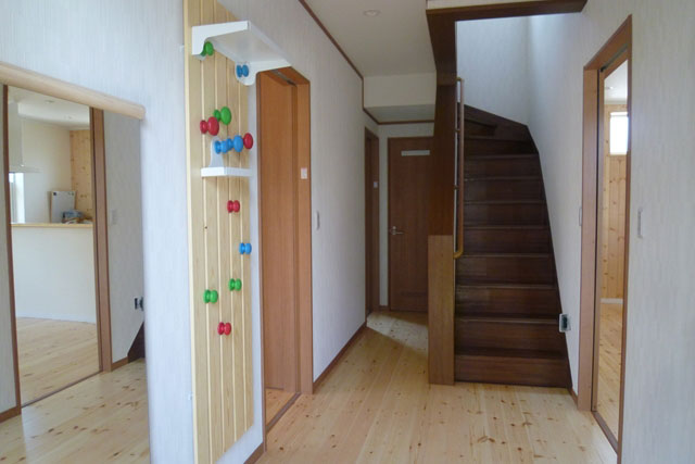 AFTER：明るくなった玄関