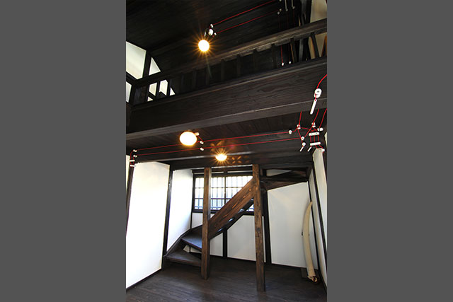 After　蔵の内装:漆喰