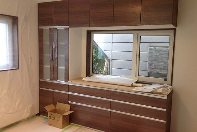 キッチン収納を使ったリビングボード