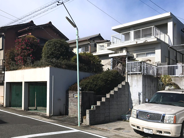 ビフォー：元のビルトインガレージを極力活かして生まれ変わらせます。