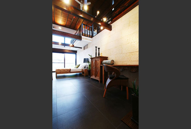 リゾート感あふれる寝室のインテリア。