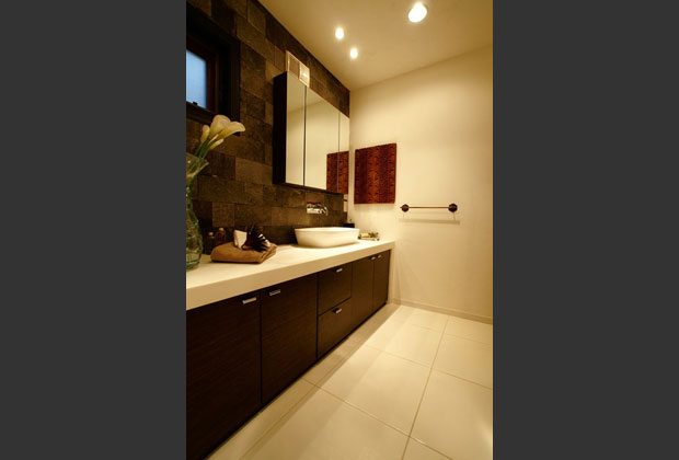 注文でつくったオリジナル洗面化粧台。