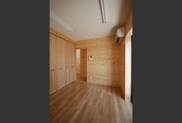 洋室はリビングの延長として仕上を統一