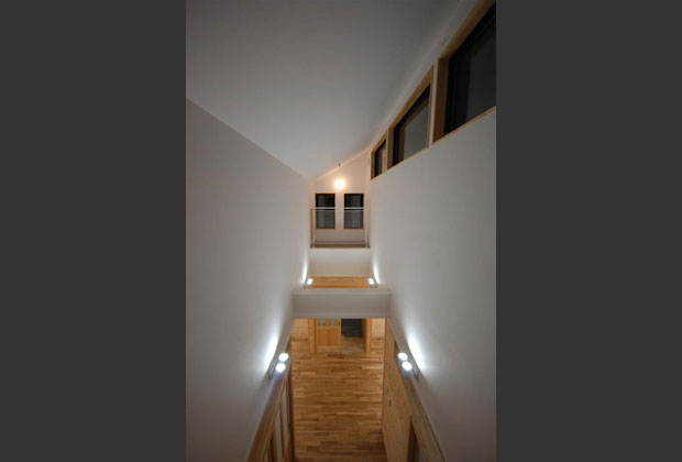 ライトアップされた吹抜けも良いです