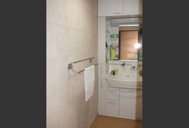 洗面所エコカラット貼