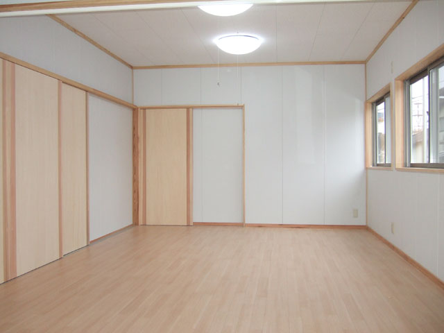 昔の店舗部分を洋室に変更