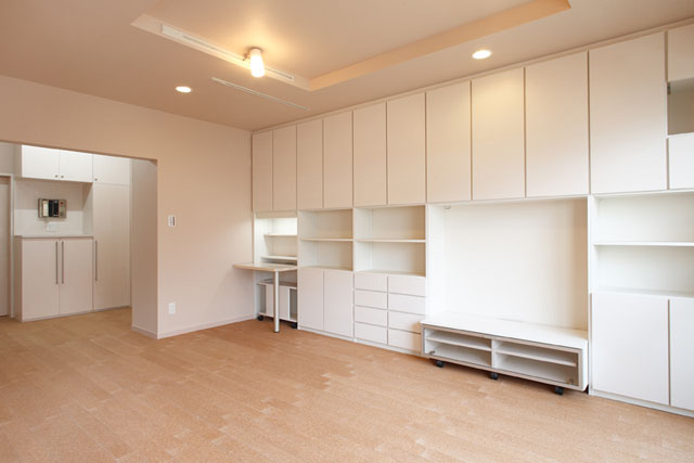 収納がたっぷりのリビング