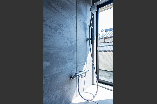 目地の少ない大判タイル