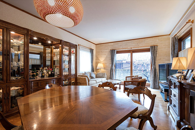 リビング。広いので大きな家具を置いても大丈夫