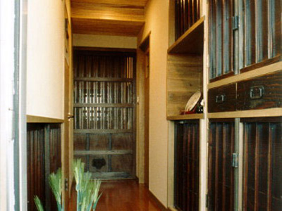 収納たっぷりの和風空間へ全面リフォーム