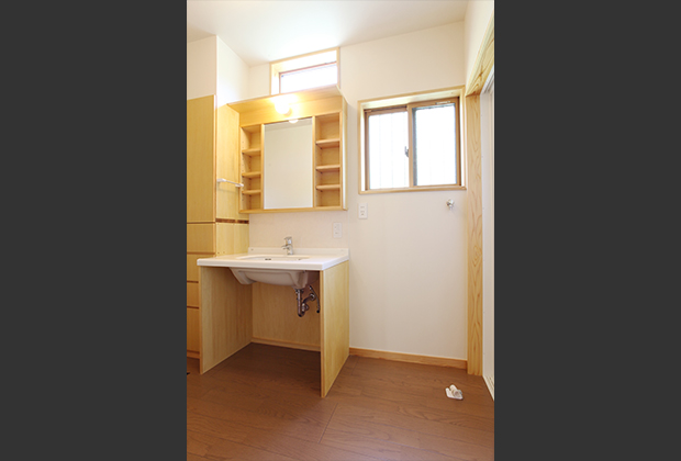 大工さん工事で作り付けの洗面台