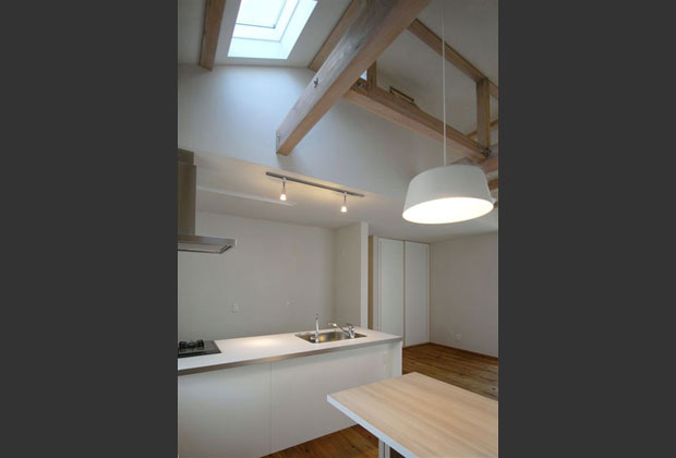 トップライトを設けたダイニング