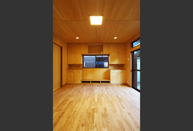 明るいリビングダイニング