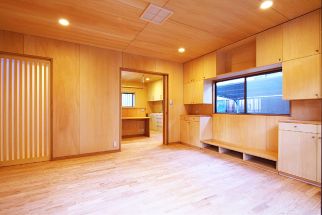 明るいリビングダイニング2